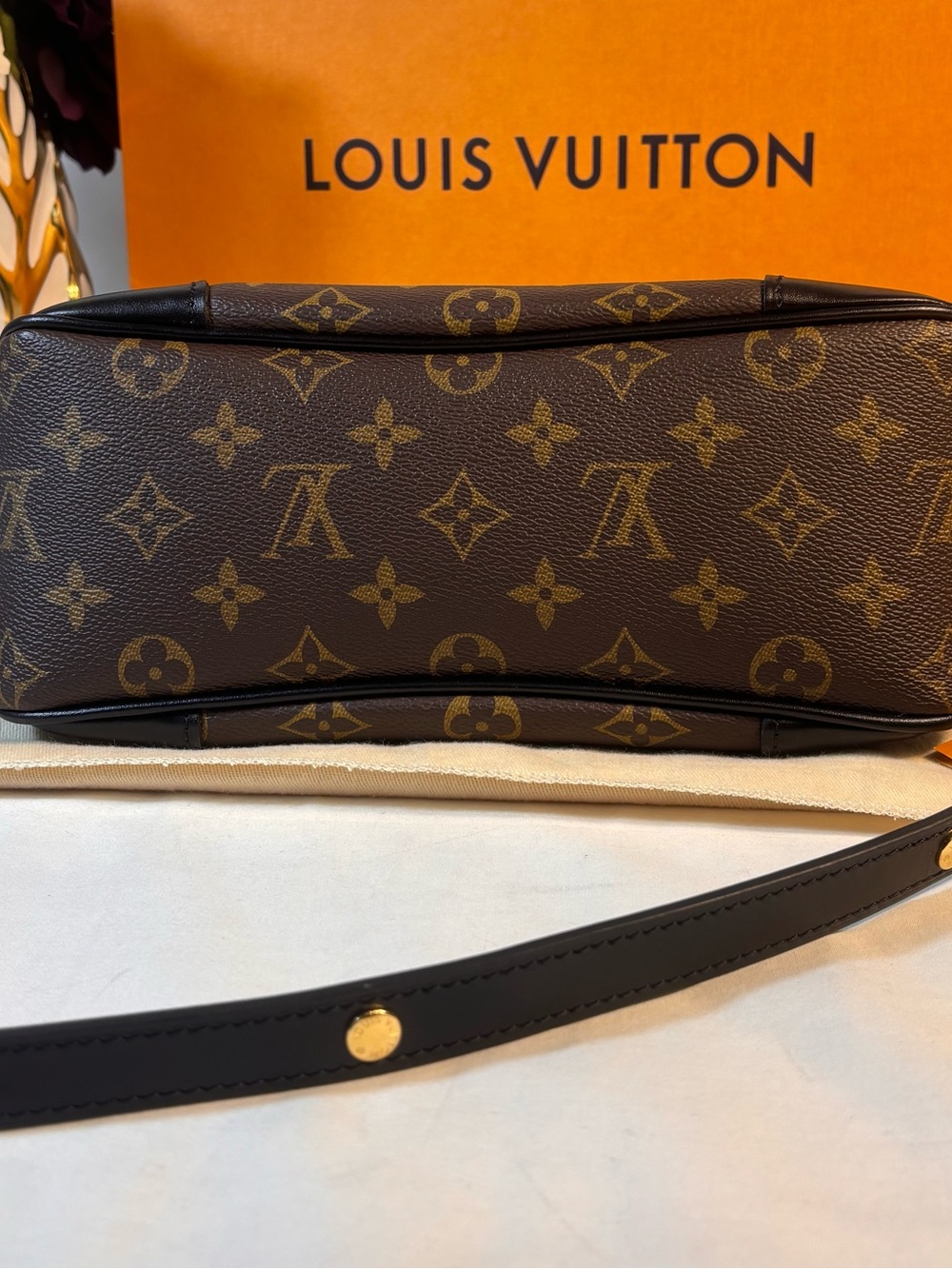 Louis Vuitton Boulogne Pm - Picture 9 of 16